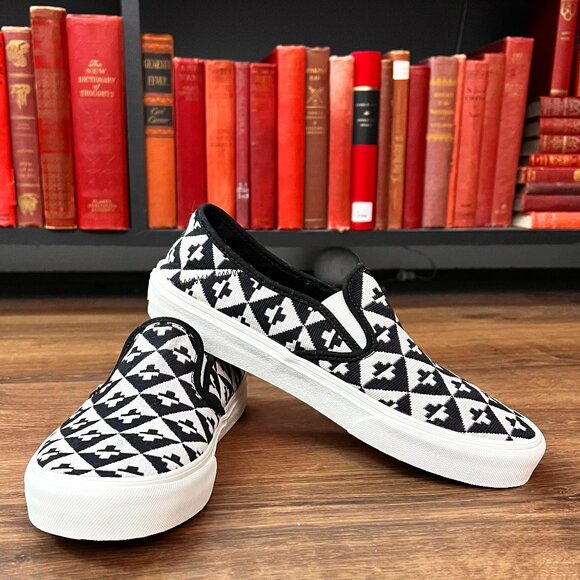 Vans Shoes - Vans Black and White Graphic Pattern Woven Slip On Sneakers Sz W10